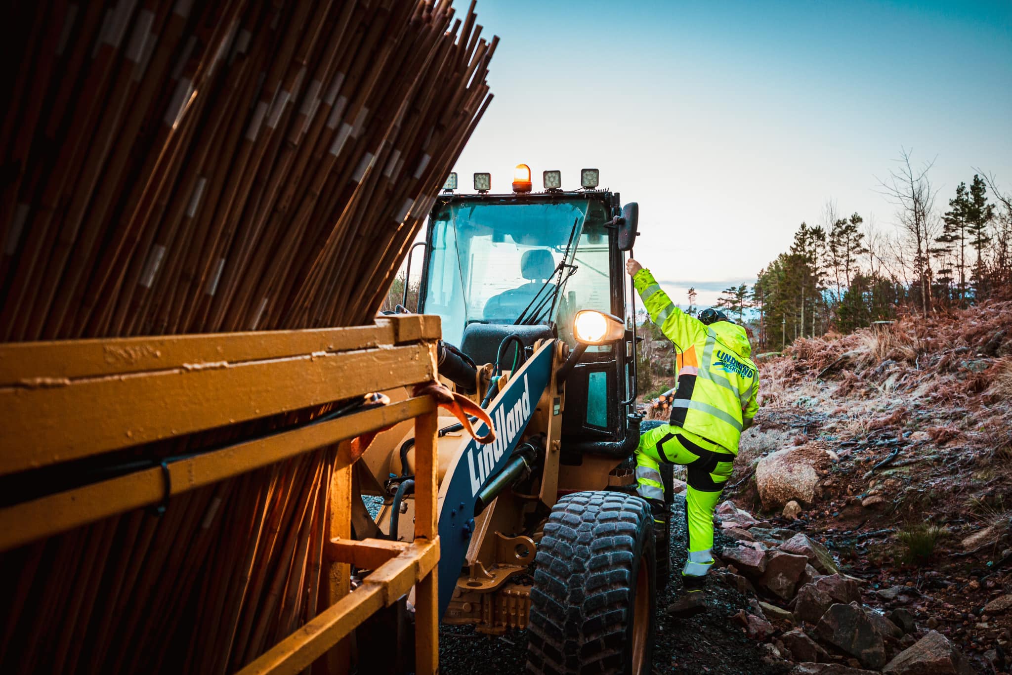 FJELLBORING OG SPRENGING